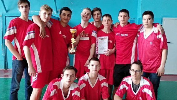 Соревнования по волейболу
